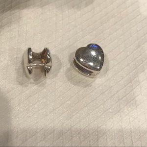 Precious silver heart earrings